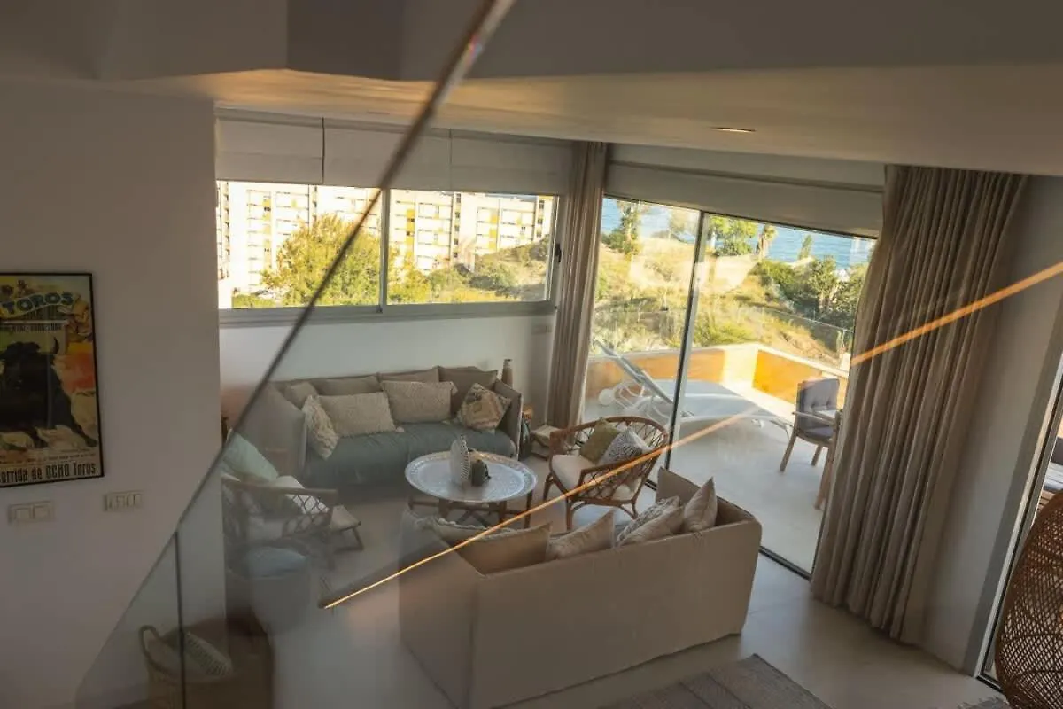 Lovely Villa With Uninterrupted Sea View 丰希罗拉