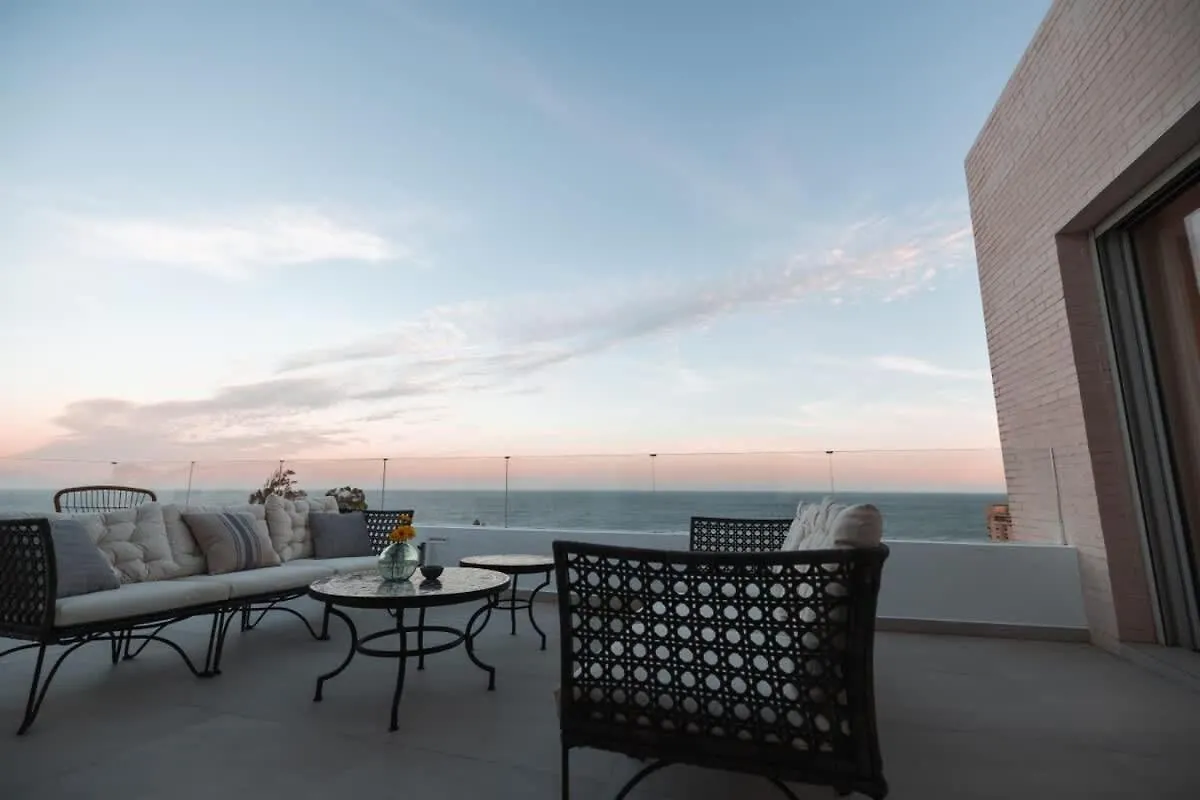 Lovely Villa With Uninterrupted Sea View 丰希罗拉