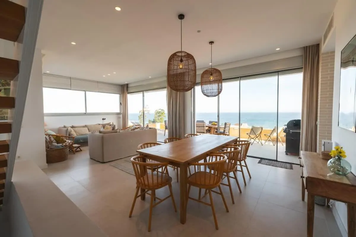 Lovely Villa With Uninterrupted Sea View 丰希罗拉